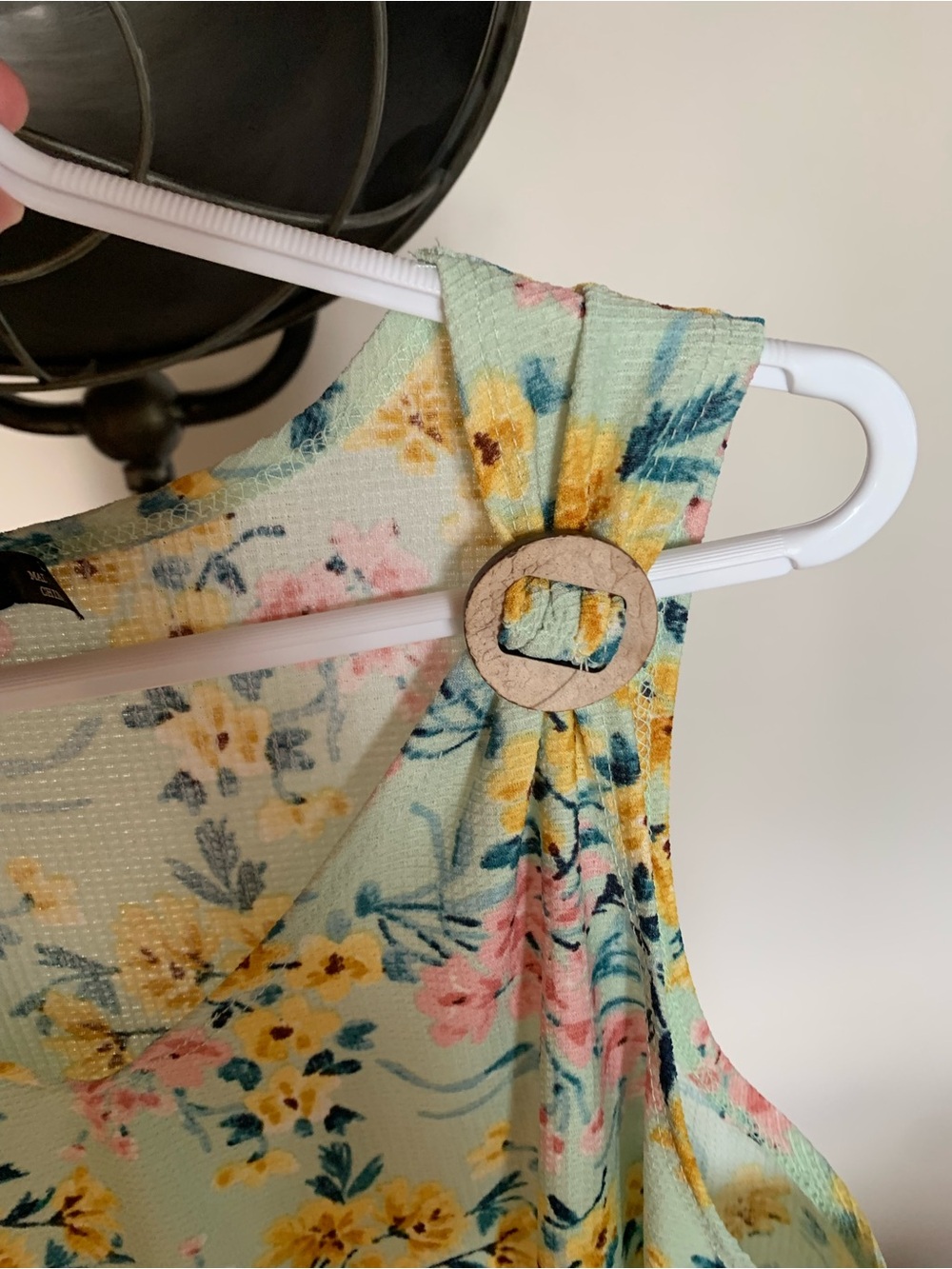 PICK ANY 3 ITEMS FOR $10 - Cure Floral Sleeveless Top with Wooden Ring Detail